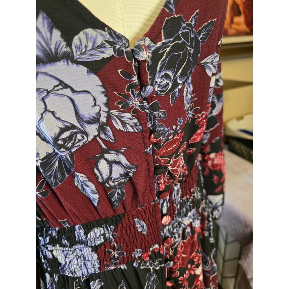 City Chic Floral Maxi Dress Burgundy Blue Black Smocked Waist V-Neck Size 16 - Picture 4 of 8